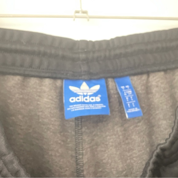 Adidas junior pants, retro style in good condition - Picture 6 of 9